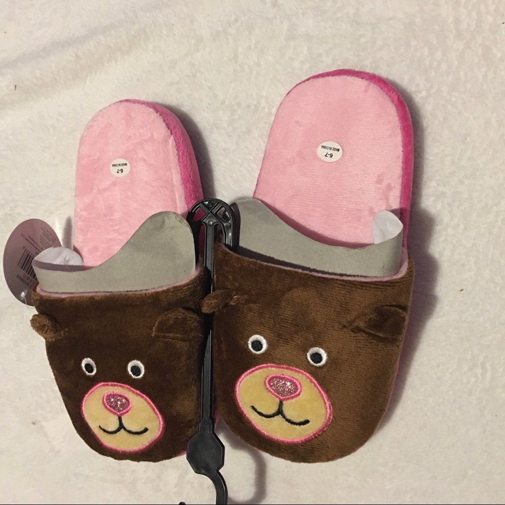 NWT bear slippers